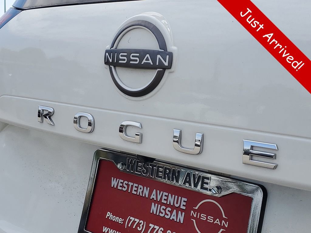 Used 2023 Nissan Rogue S FWD image 6