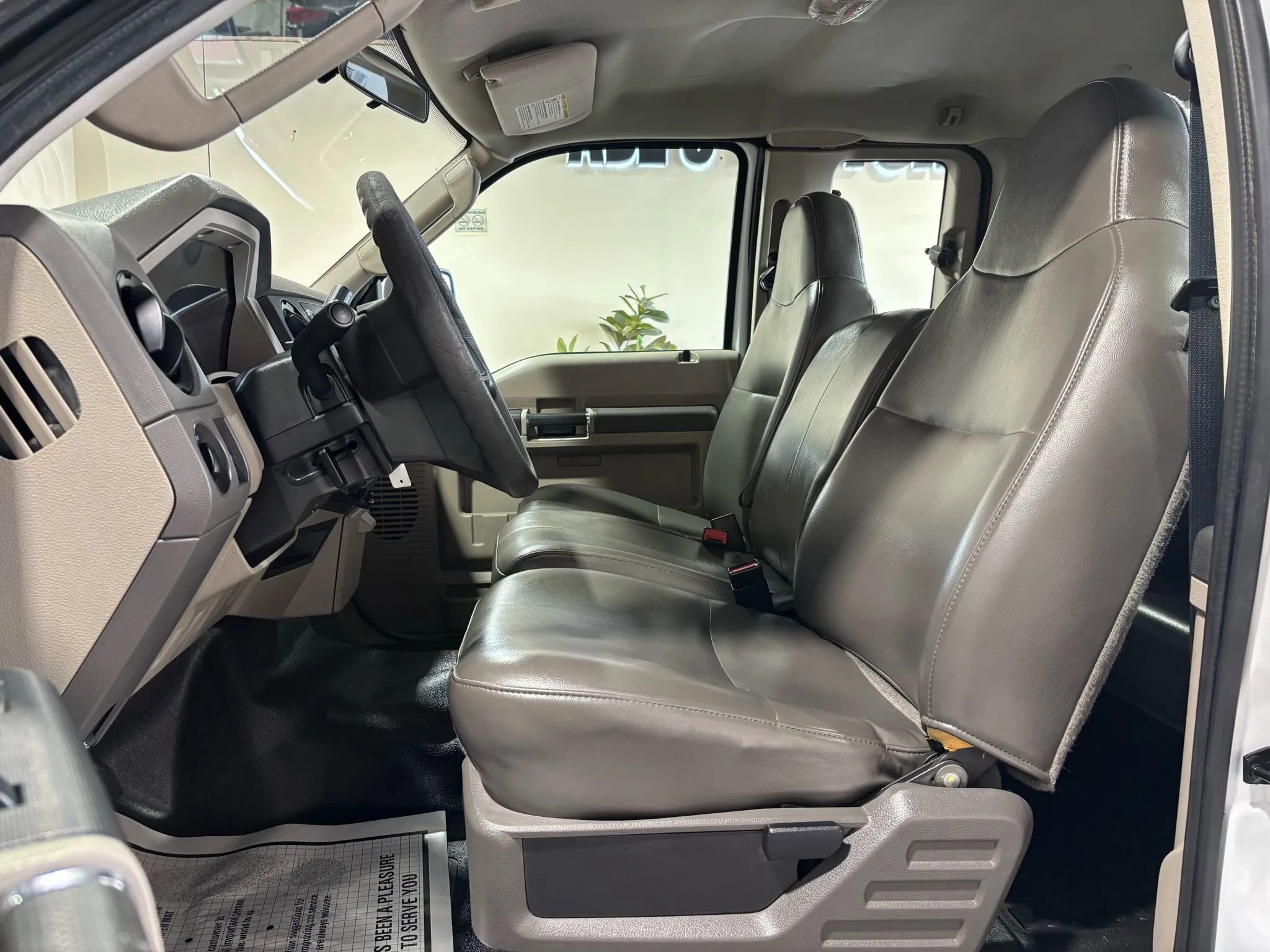 Used 2009 Ford F250 XL AWD/4WD image 10