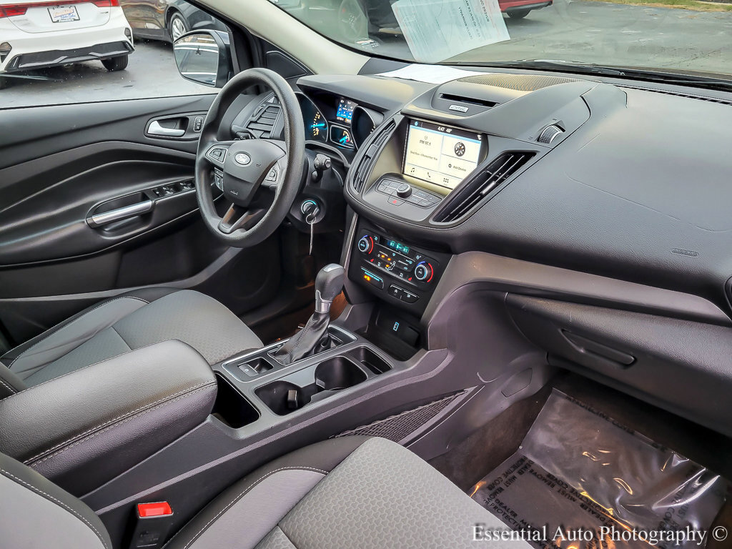 Used 2017 Ford Escape SE w/ Equipment Group 201A image 30