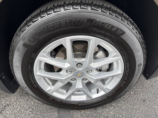 Certified 2024 Chevrolet Equinox LT w/ LPO, Floor Liner Package image 9