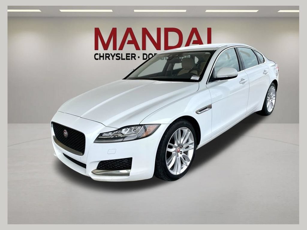 Used 2016 Jaguar XF Prestige RWD image 1