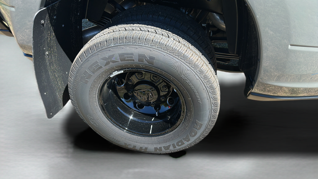 New 2027 RAM 3500 Lone Star AWD/4WD image 32