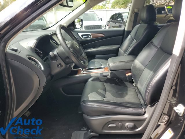 Used 2020 Nissan Pathfinder Platinum FWD image 19