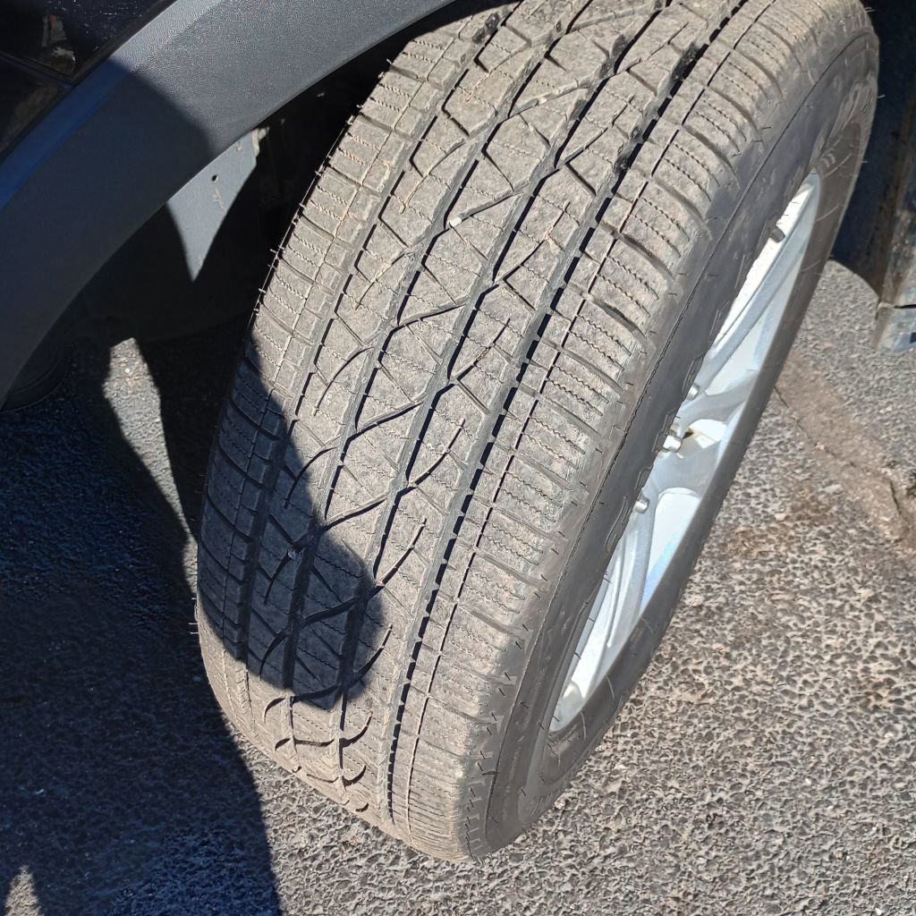 Used 2019 Ford Explorer XLT w/ Class III Trailer Tow Package image 24