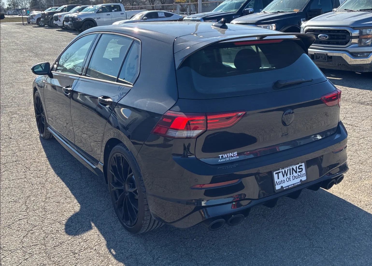 Used 2025 Volkswagen Golf R Black Edition image 8