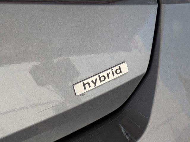 Used 2025 Hyundai Elantra Limited FWD image 32