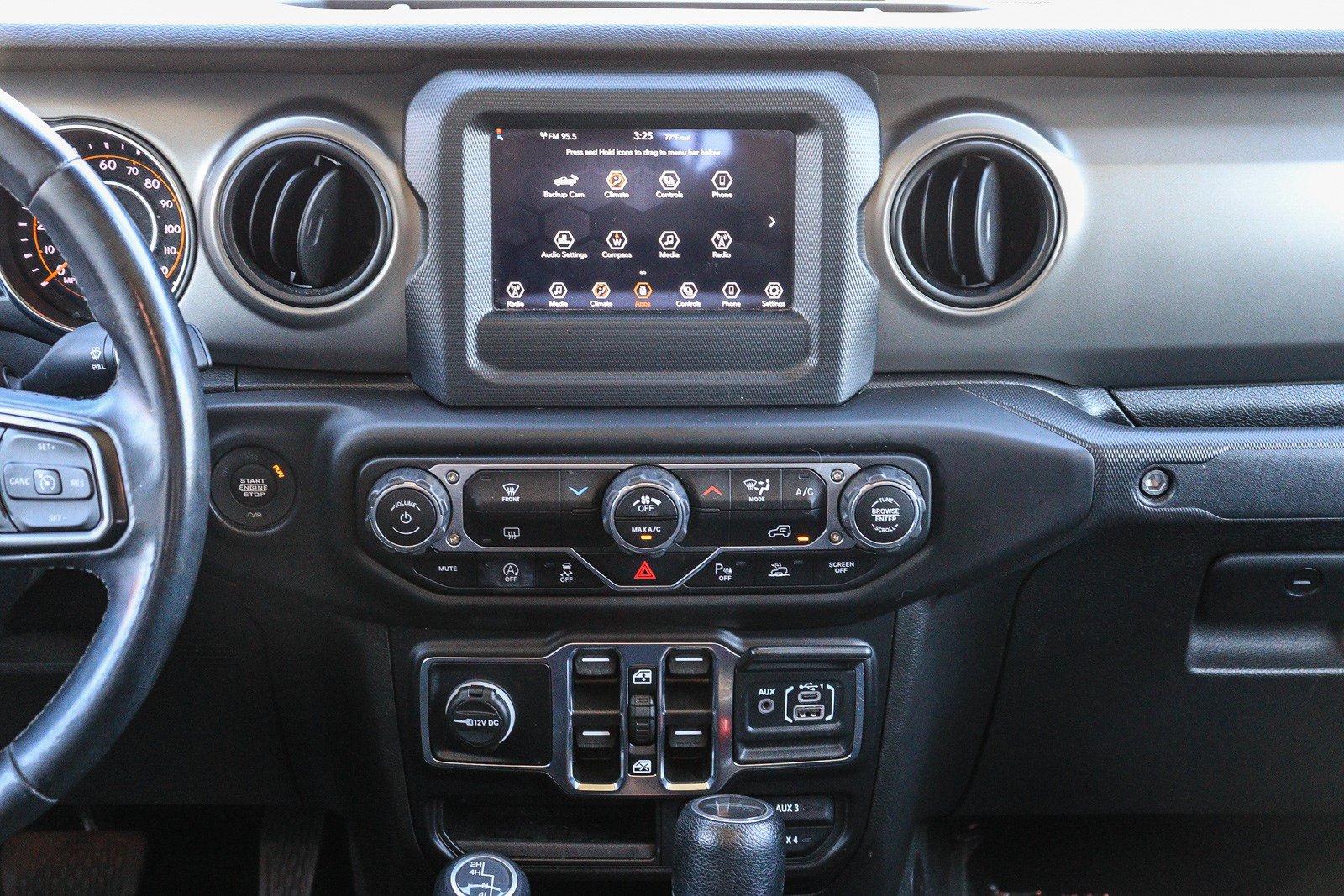Used 2022 Jeep Gladiator Sport AWD/4WD image 17