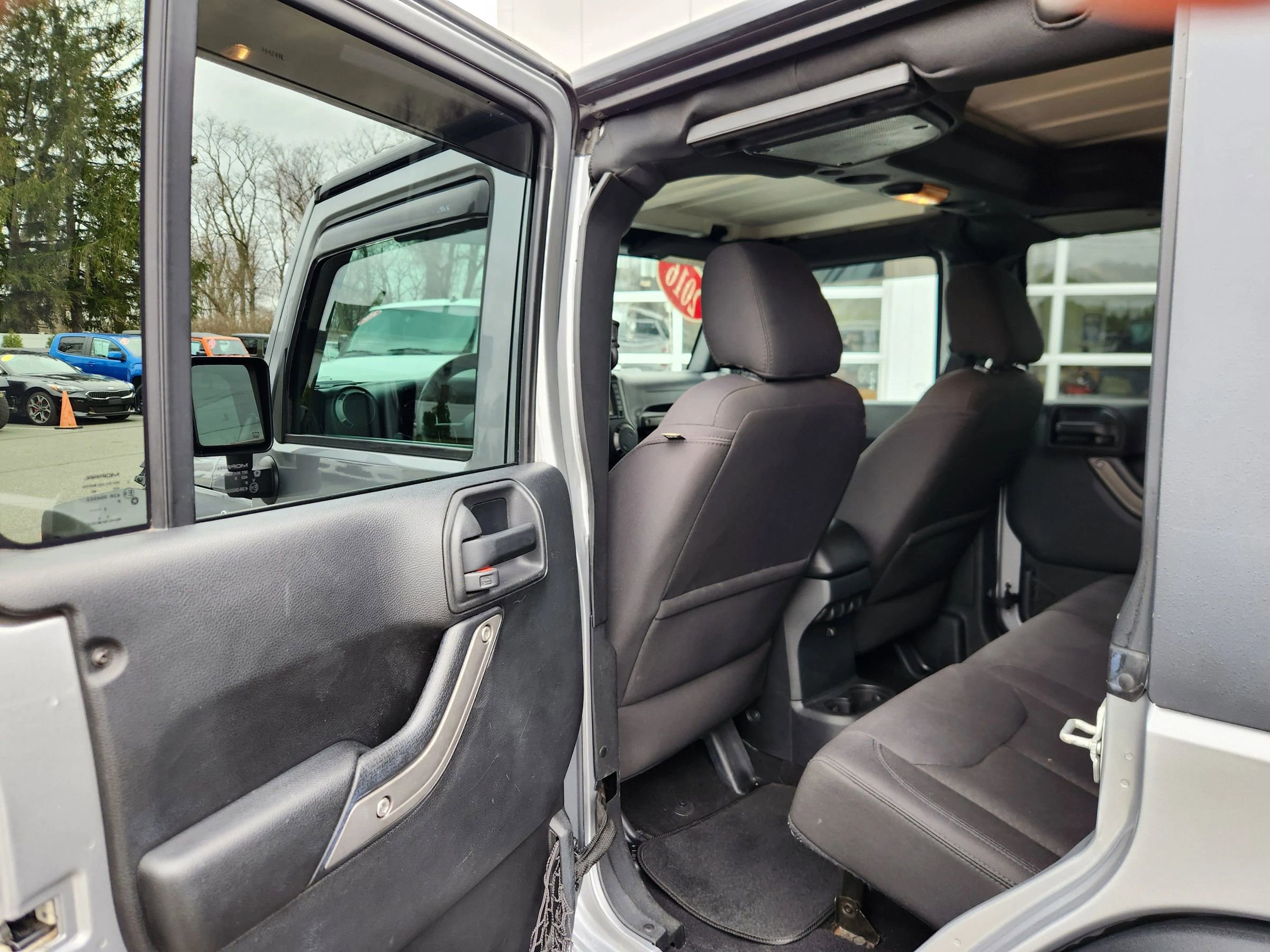 Used 2016 Jeep Wrangler Unlimited Sport w/ Quick Order Package 24S AWD/4WD image 34