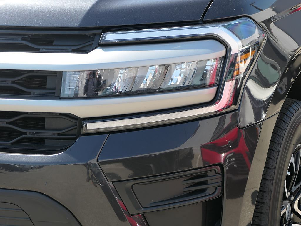 Used 2024 Ford Expedition Max XLT RWD image 8