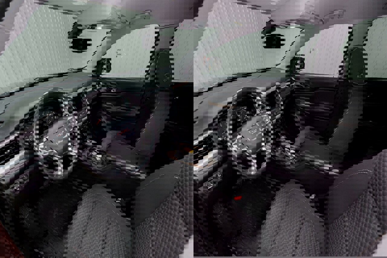 Used 2018 GMC Acadia SLE w/ LPO, Floor Liner Package image 13