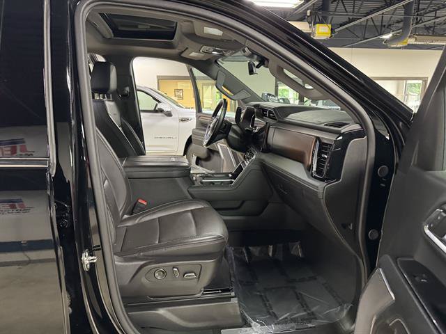 Certified 2024 GMC Sierra 3500 Denali w/ Denali Reserve Package AWD/4WD image 11