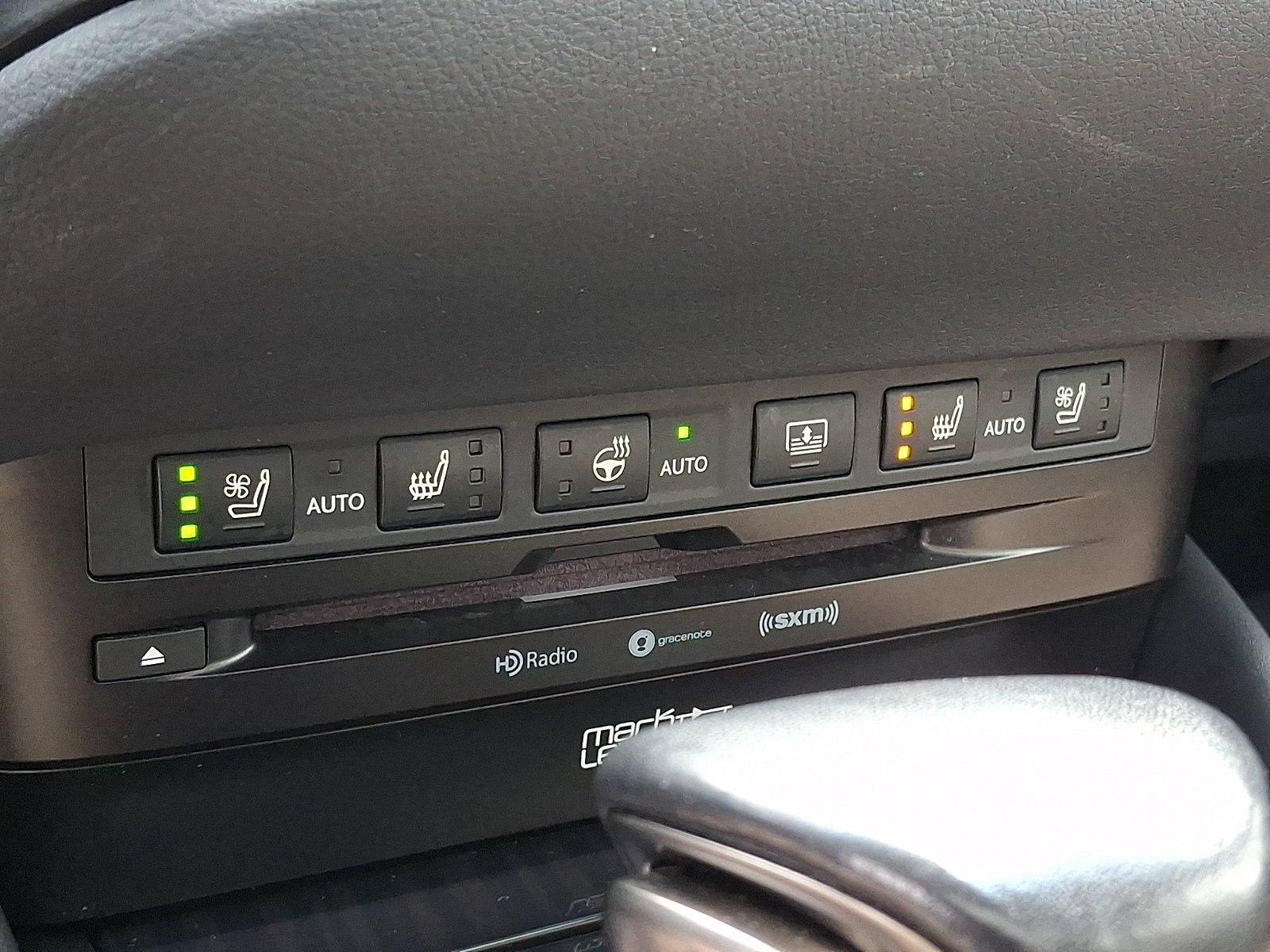 Certified 2021 Lexus ES 300h w/ Accessory Package FWD image 26