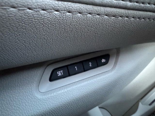 Used 2016 Cadillac Escalade ESV Luxury image 38