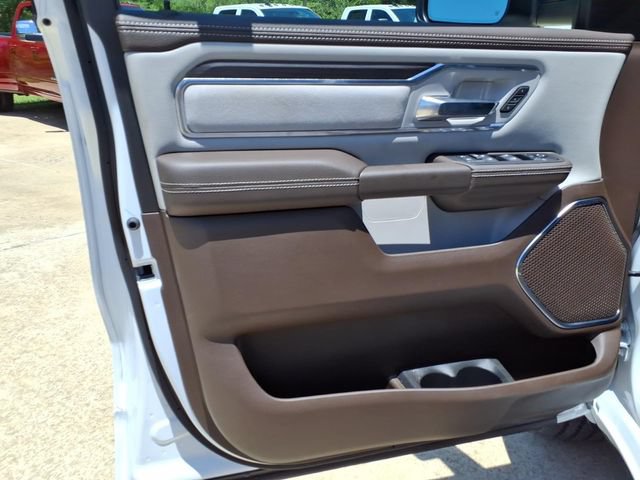 New 2026 RAM 1500 Laramie AWD/4WD image 19