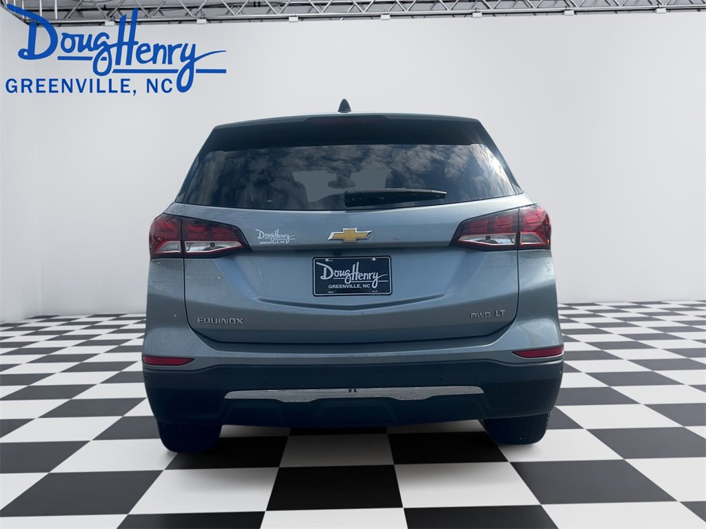 Used 2023 Chevrolet Equinox LT w/ Driver Convenience Package image 4