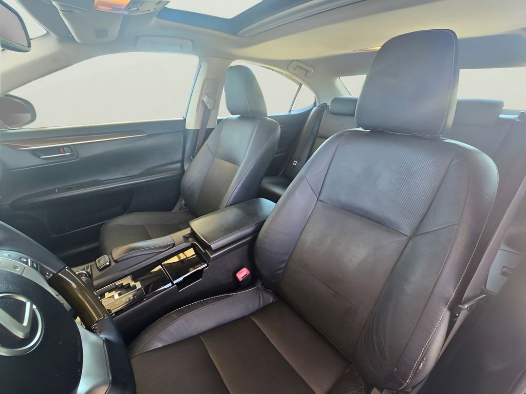 Used 2015 Lexus ES 350 w/ Luxury Package FWD image 40