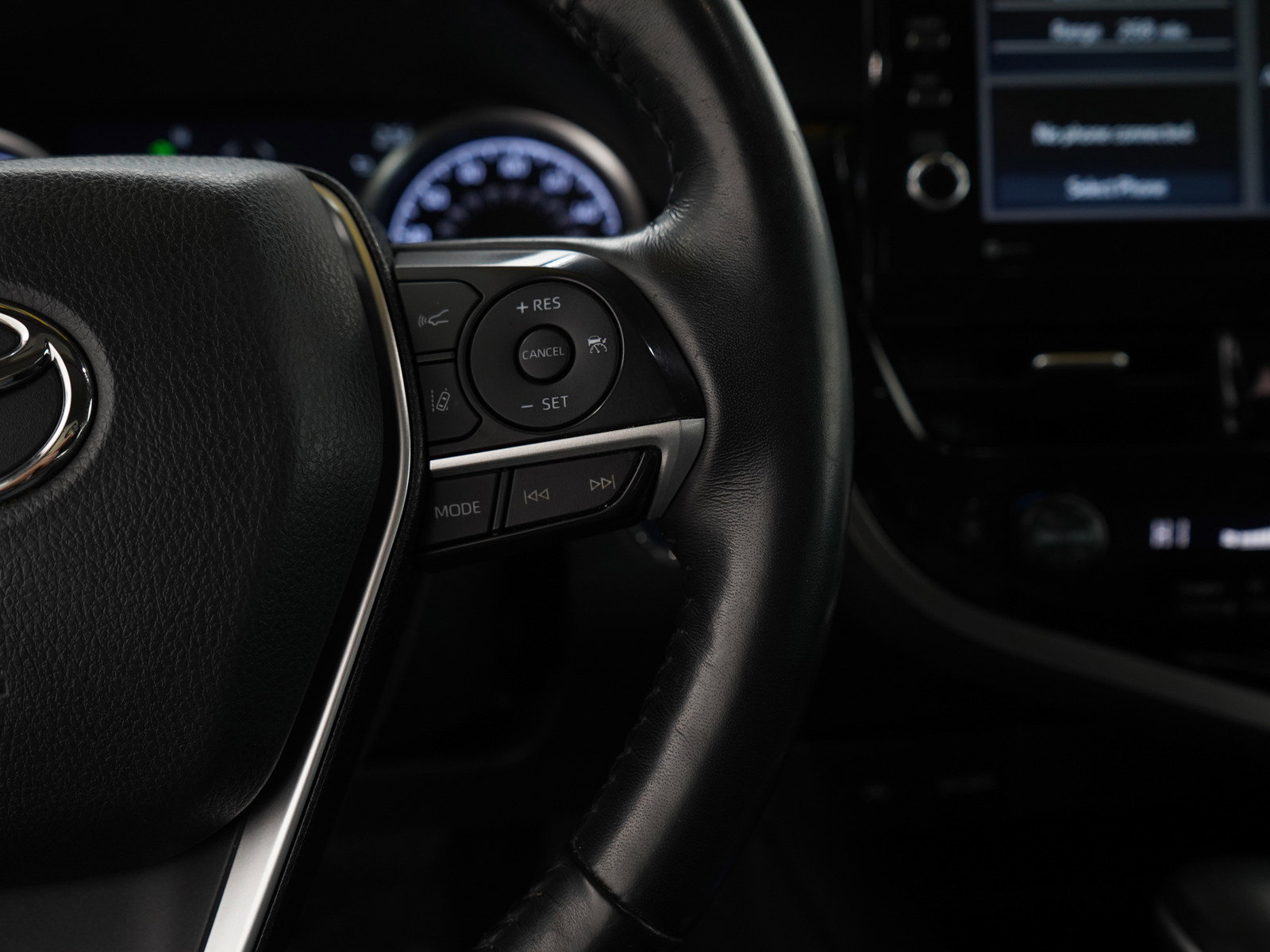 Used 2022 Toyota Camry XLE image 21