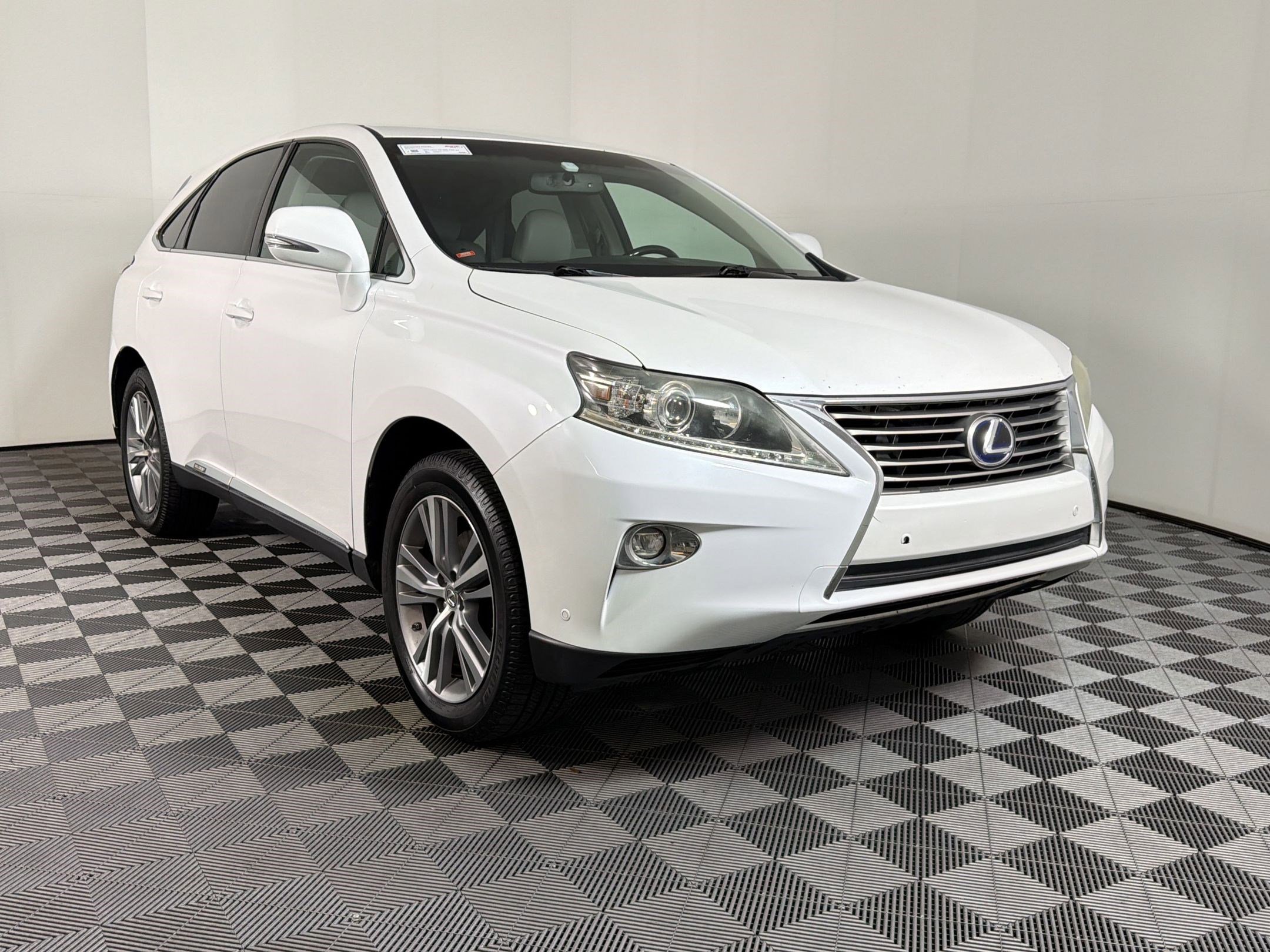 Used 2015 Lexus RX 450h FWD image 19