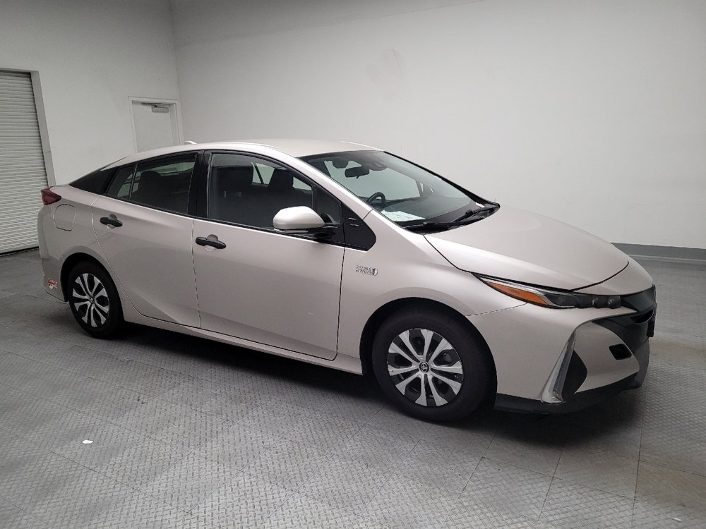Used 2017 Toyota Prius Prime Plus w/ Carpet Mat Package FWD image 11