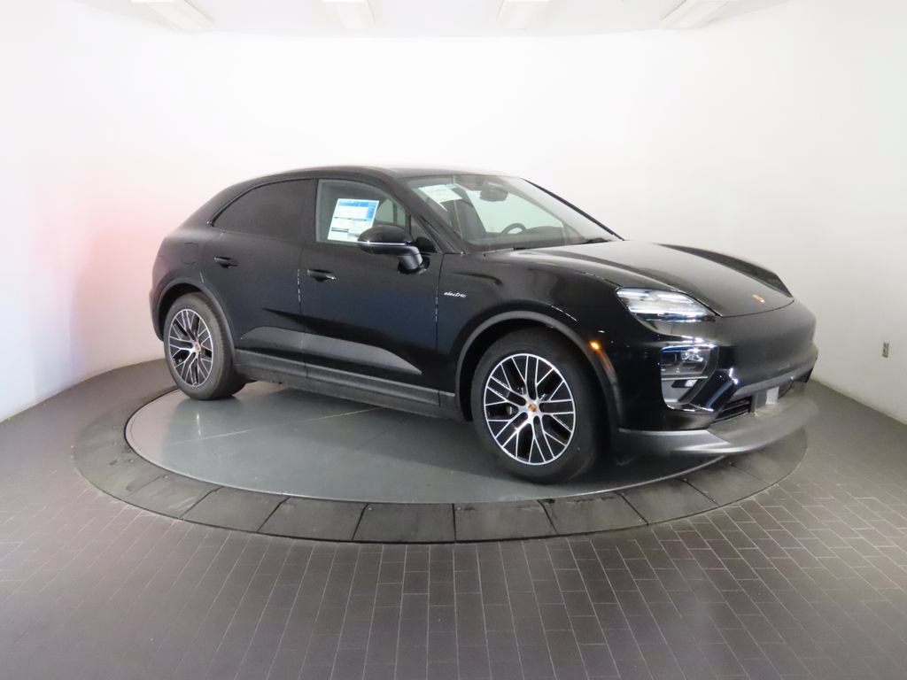New 2026 Porsche Macan 4 Electric AWD/4WD image 9