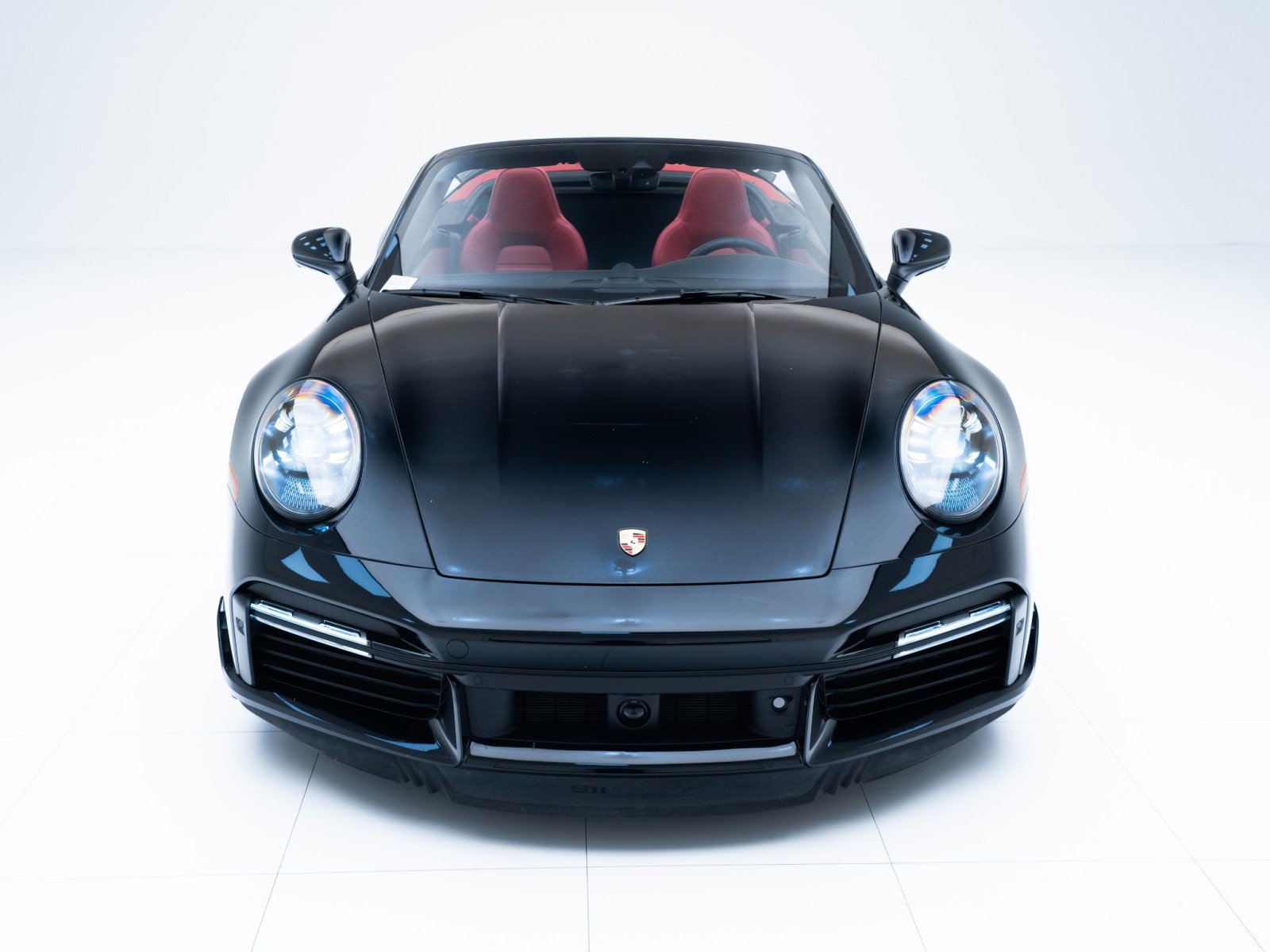 Used 2025 Porsche 911 Turbo image 6