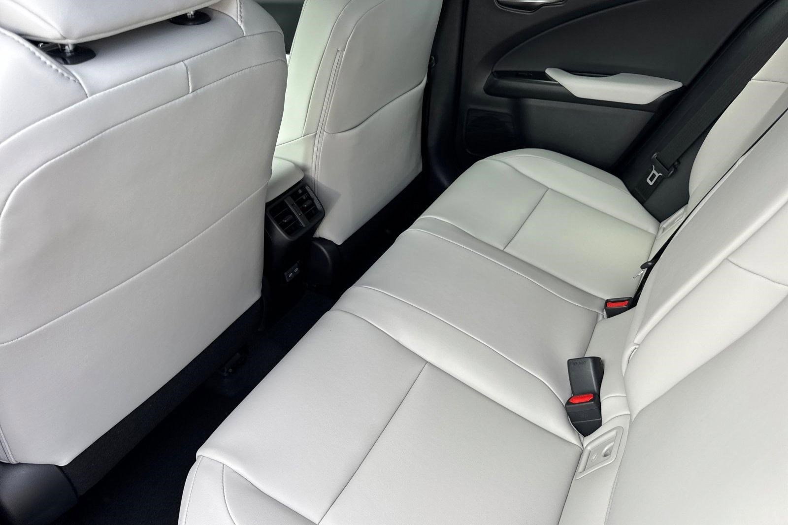 New 2026 Lexus UX 300h FWD image 21