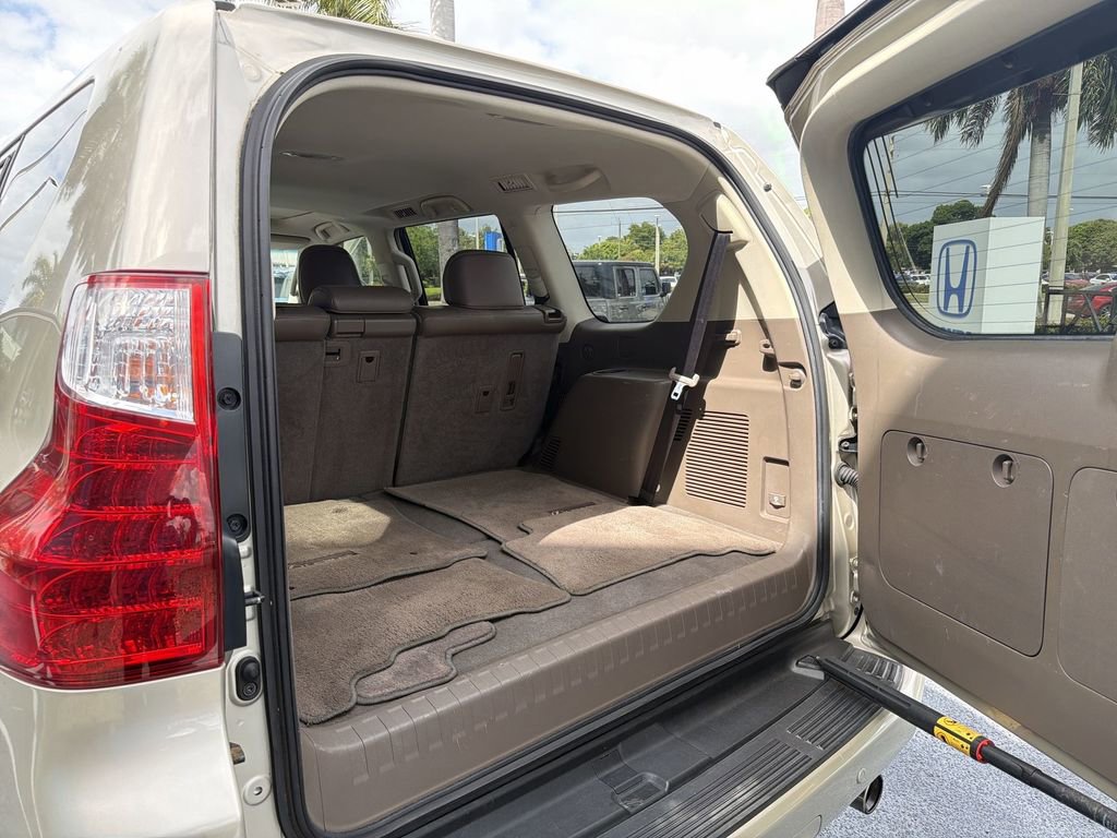 Used 2012 Lexus GX 460 w/ Comfort Plus Pkg AWD/4WD image 28
