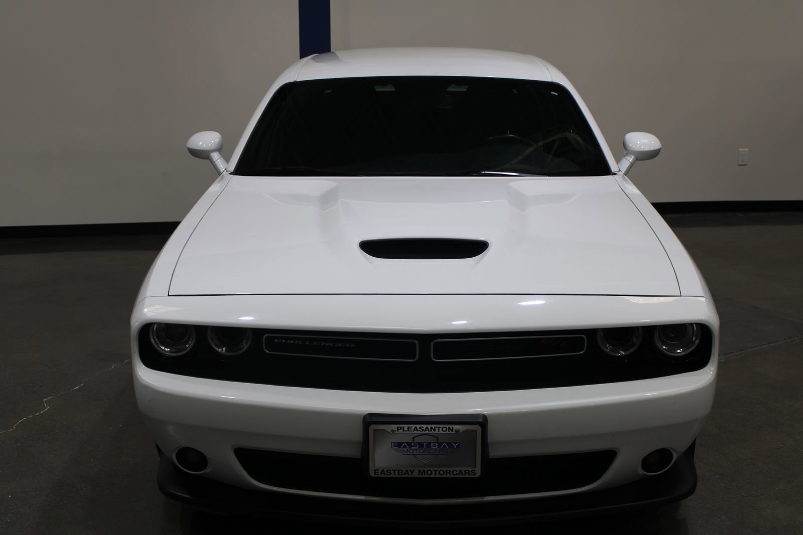 Used 2020 Dodge Challenger R/T RWD image 4