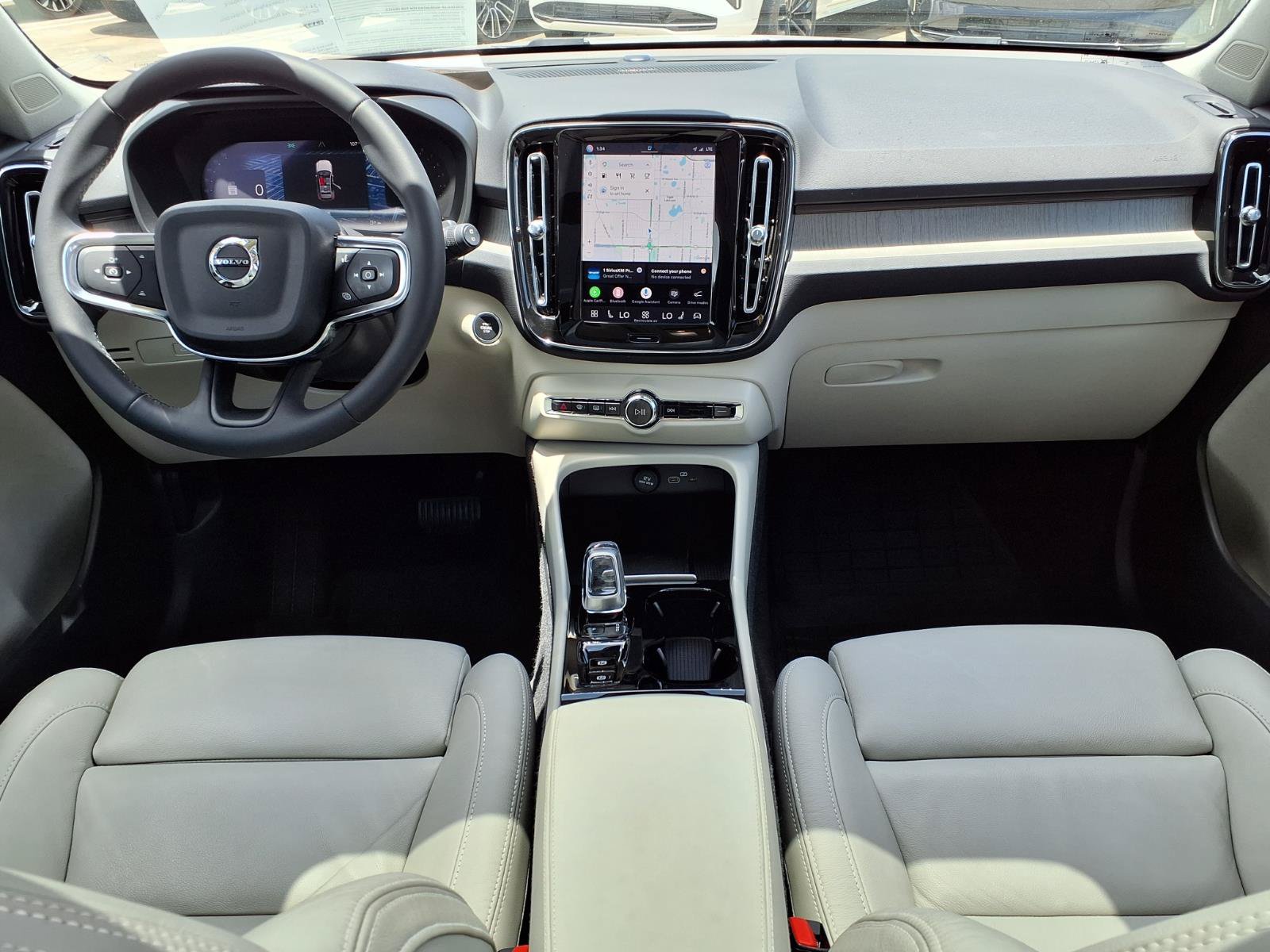 Certified 2023 Volvo XC40 B5 Ultimate w/ Protection Package Premier AWD/4WD image 17