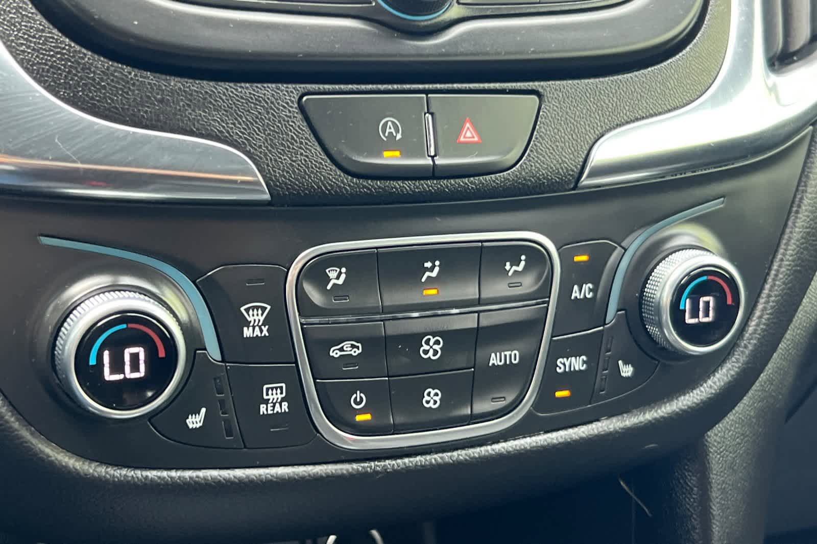 Used 2024 Chevrolet Equinox LT image 22