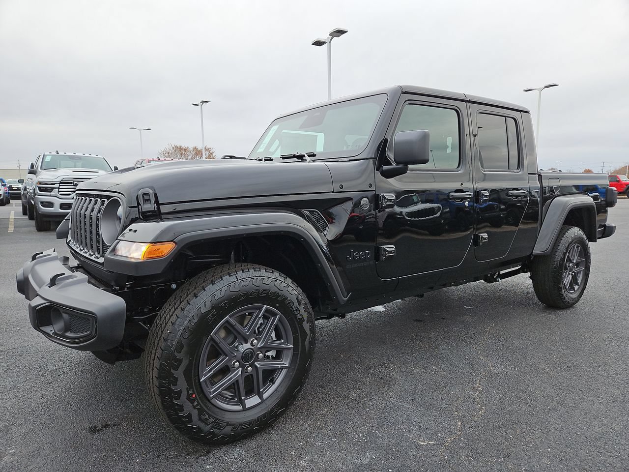 New 2026 Jeep Gladiator Sport AWD/4WD image 3