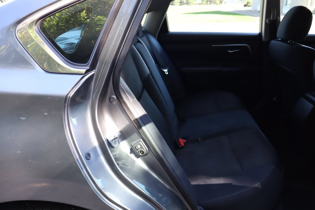 Used 2016 Nissan Altima 2.5 SR FWD image 21