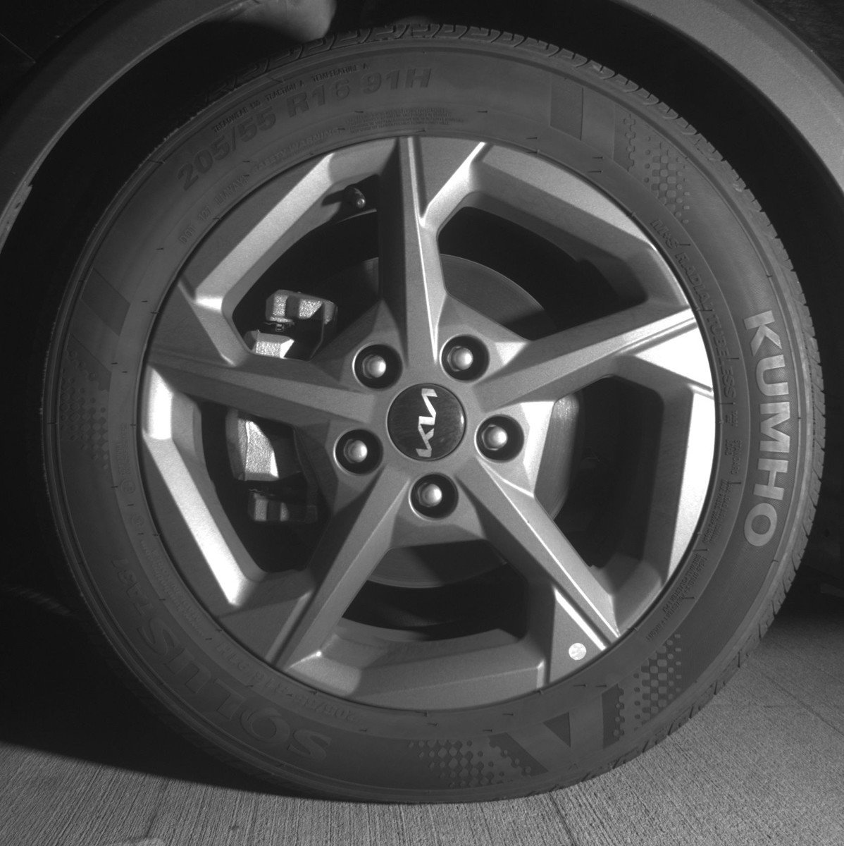 Used 2025 Kia K4 LXS image 12