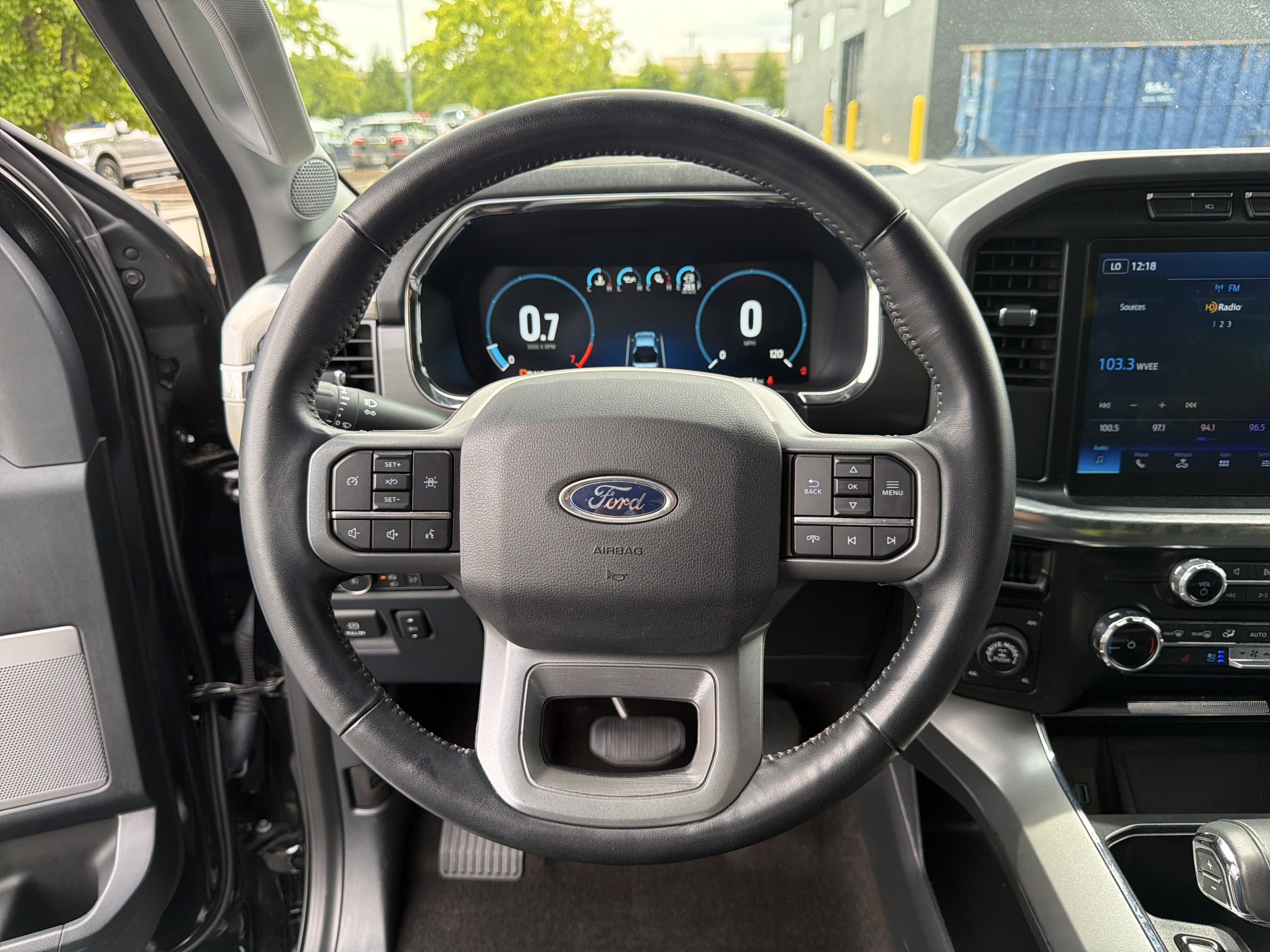 Used 2022 Ford F150 Lariat AWD/4WD image 10