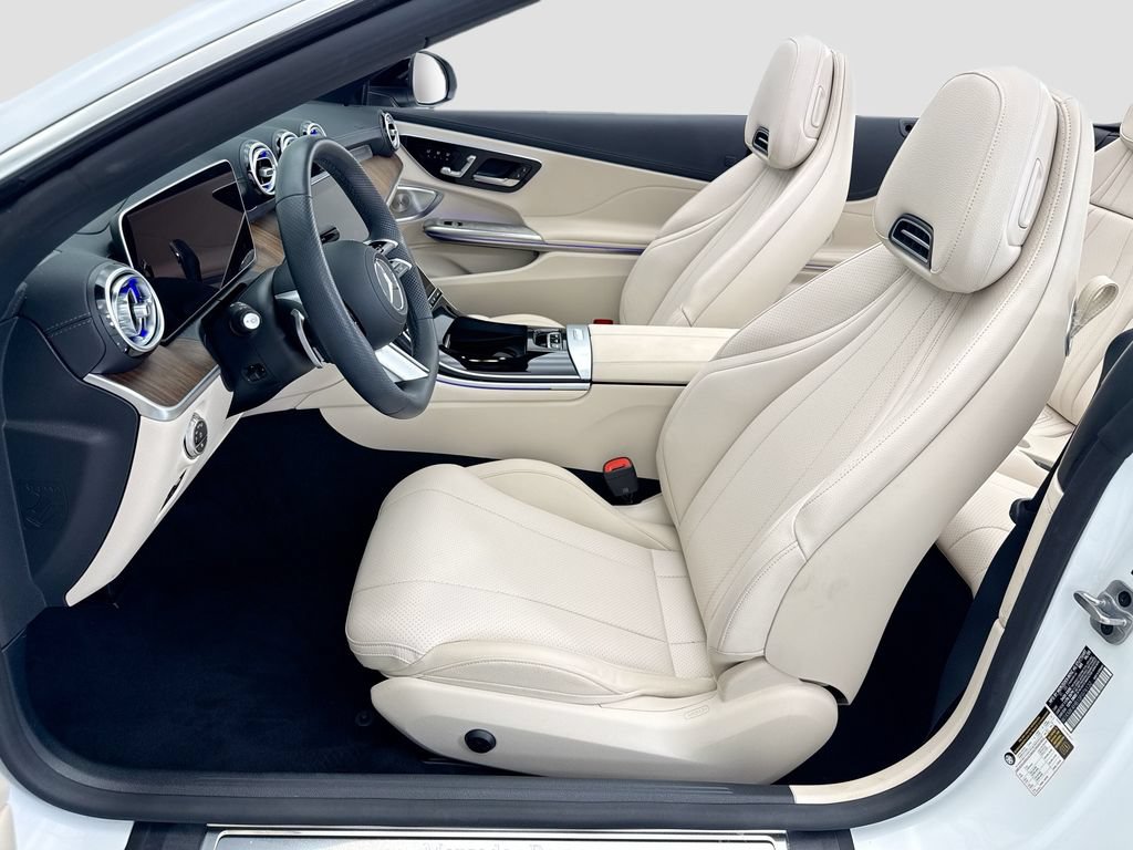 Certified 2025 Mercedes-Benz CLE 300 4MATIC Cabriolet image 17