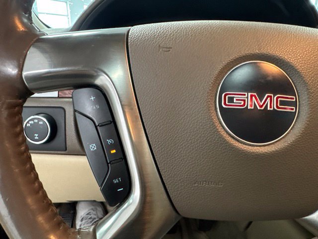 Used 2007 GMC Yukon SLT w/ SLT Preferred Equipment Group AWD/4WD image 35