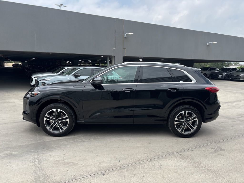 Used 2025 Audi Q5 Premium w/ Convenience Package AWD/4WD image 9