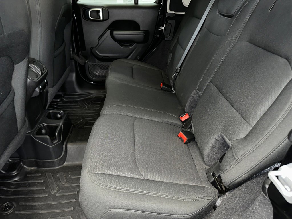 Used 2021 Jeep Wrangler Unlimited Sport image 14