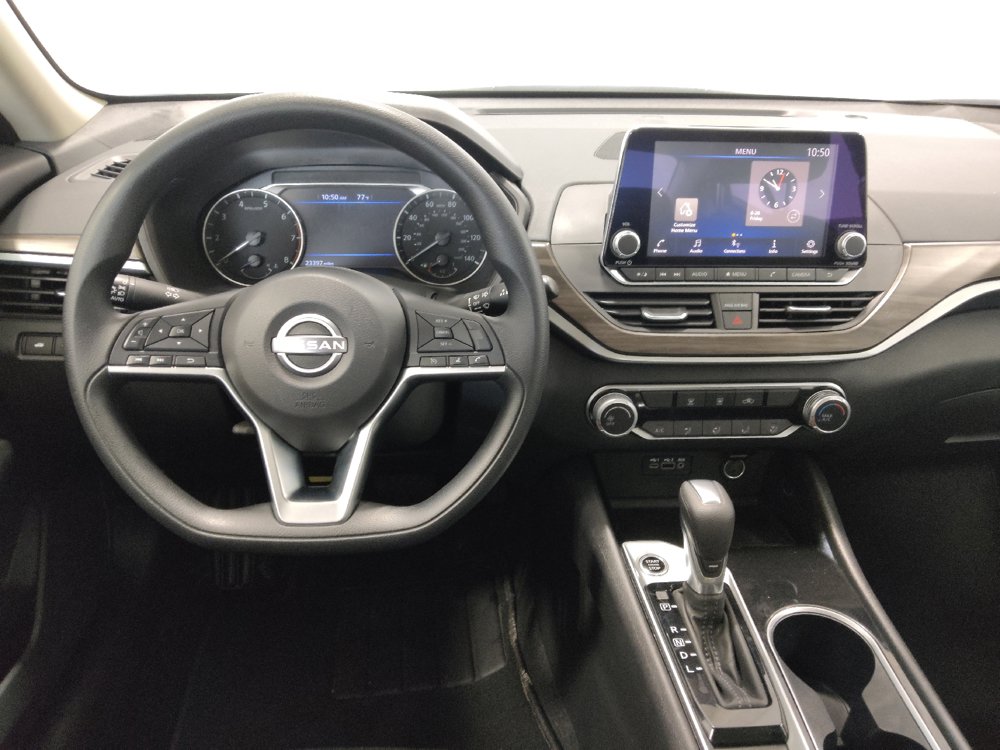 Used 2024 Nissan Altima 2.5 SV AWD/4WD image 22