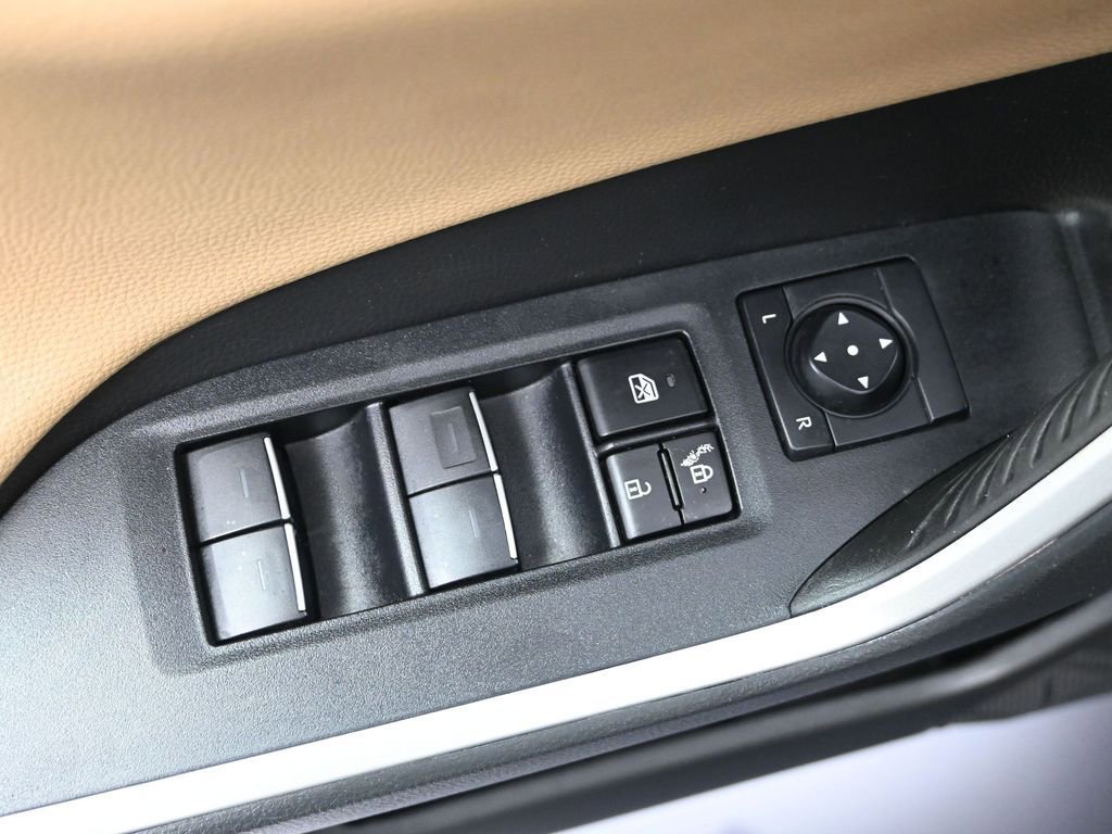 Used 2023 Toyota RAV4 Limited image 11