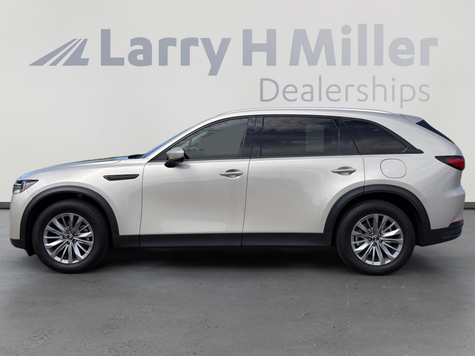 Used 2024 MAZDA CX-90 3.3 Turbo w/ Preferred Plus AWD/4WD image 3