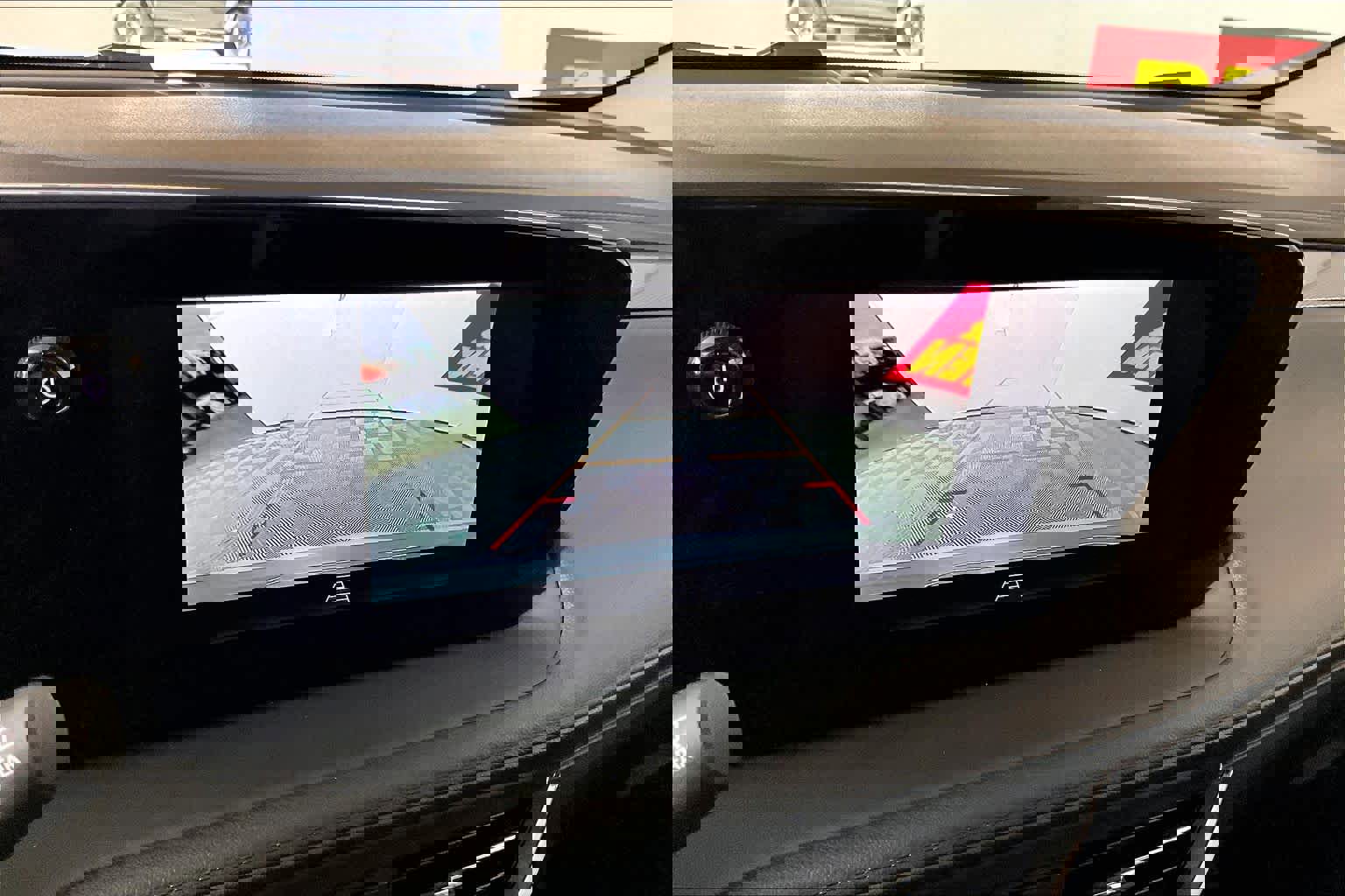 Used 2024 Buick Encore GX Preferred image 23