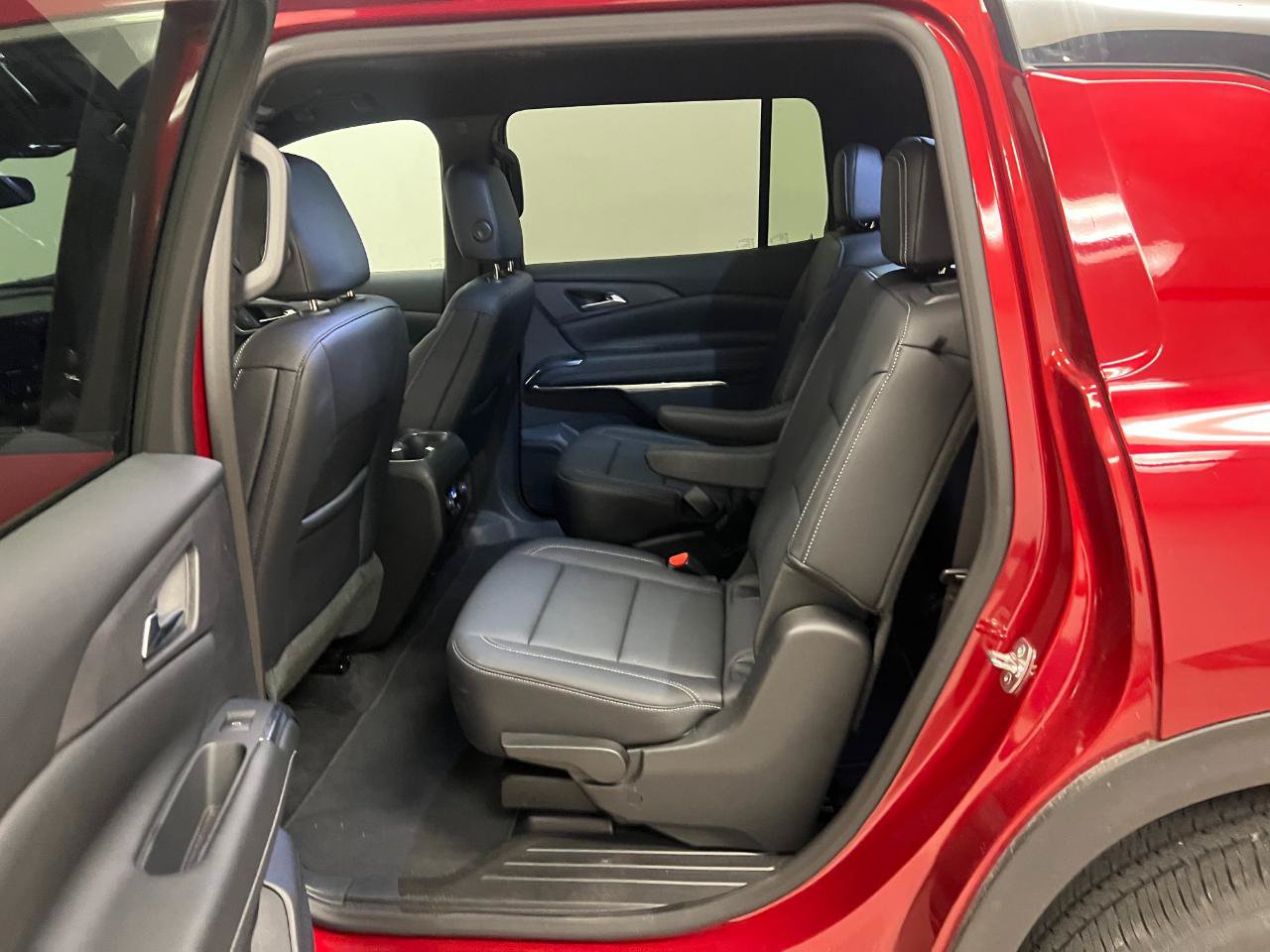 Used 2026 Chevrolet Traverse LT AWD/4WD image 26