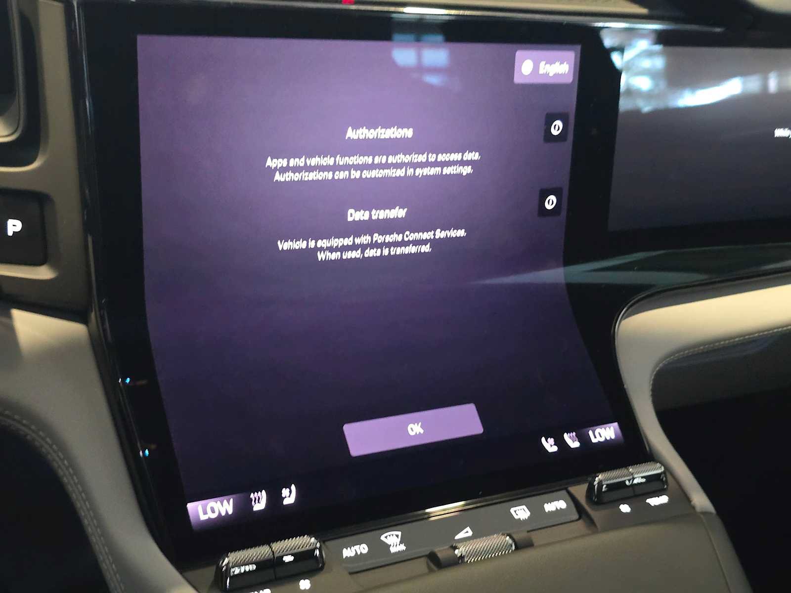 New 2026 Porsche Cayenne Turbo Electric AWD/4WD image 26