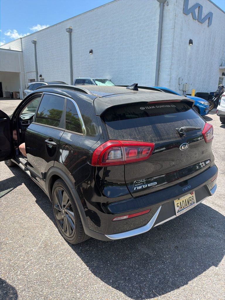 Used 2017 Kia Niro EX image 1