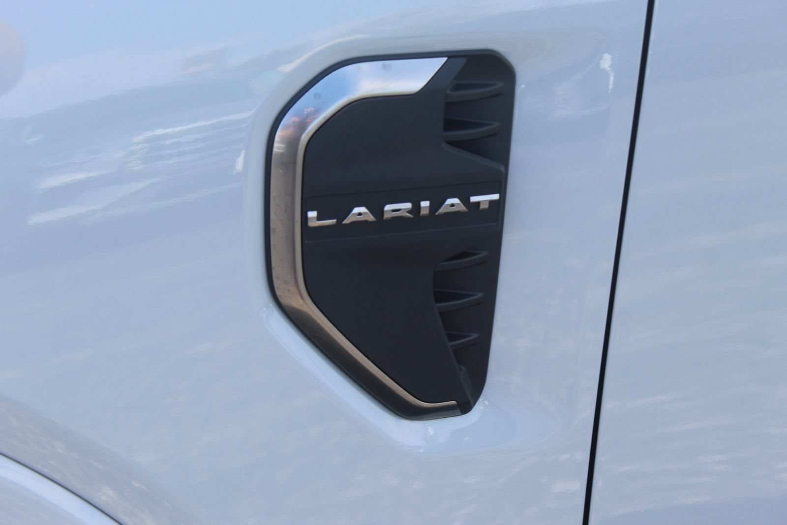 New 2026 Ford Ranger Lariat w/ FX4 Off-Road Package AWD/4WD image 3