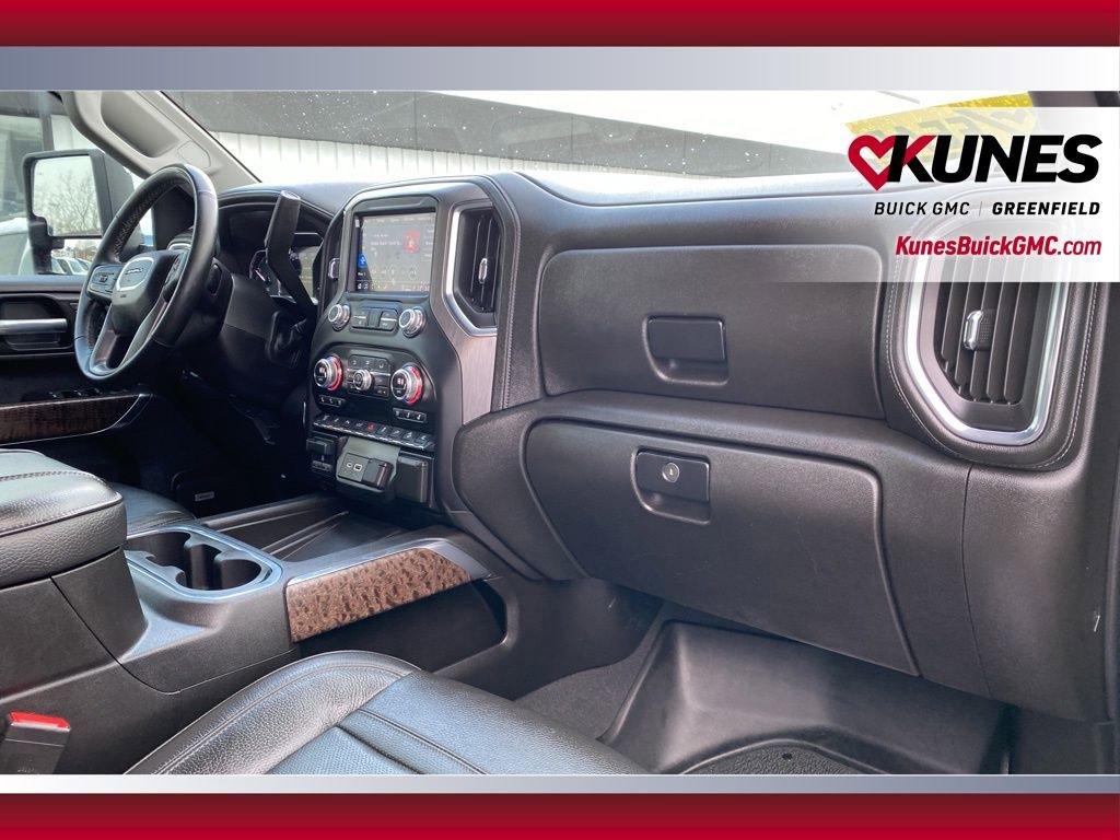 Used 2023 GMC Sierra 3500 Denali w/ Denali Black Diamond Edition image 36