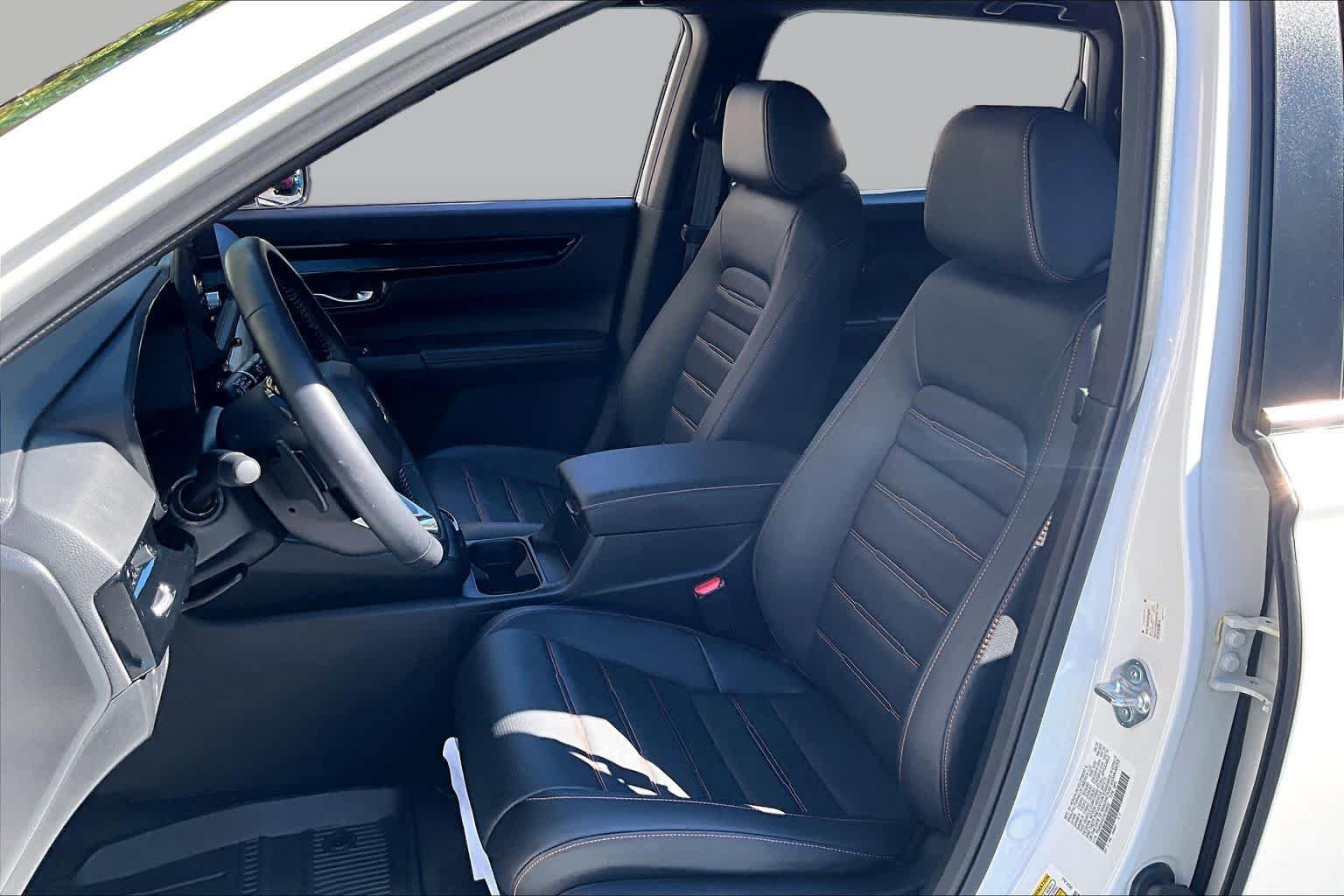 Certified 2025 Honda CR-V Sport Touring image 8