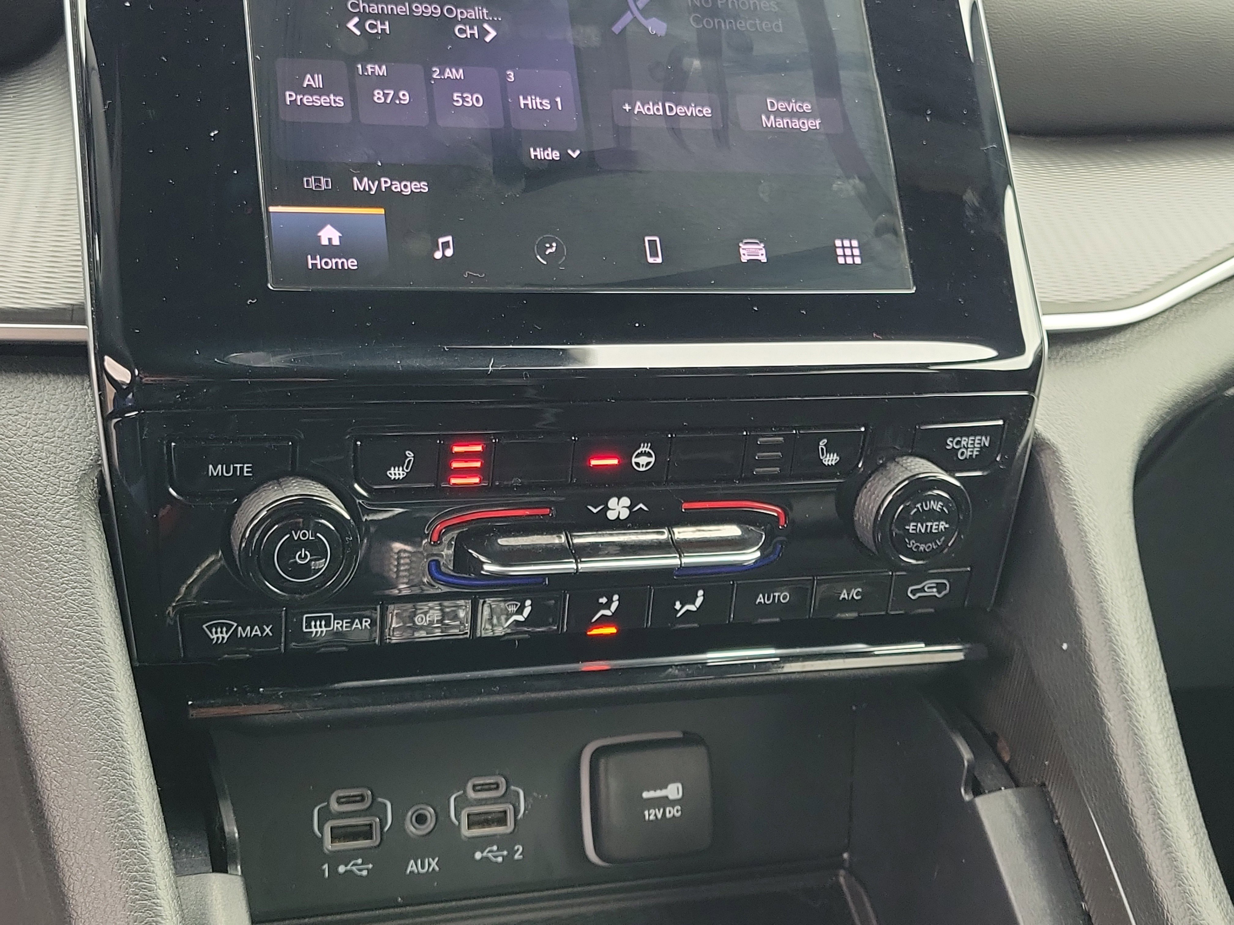 Used 2025 Jeep Grand Cherokee L Laredo image 27