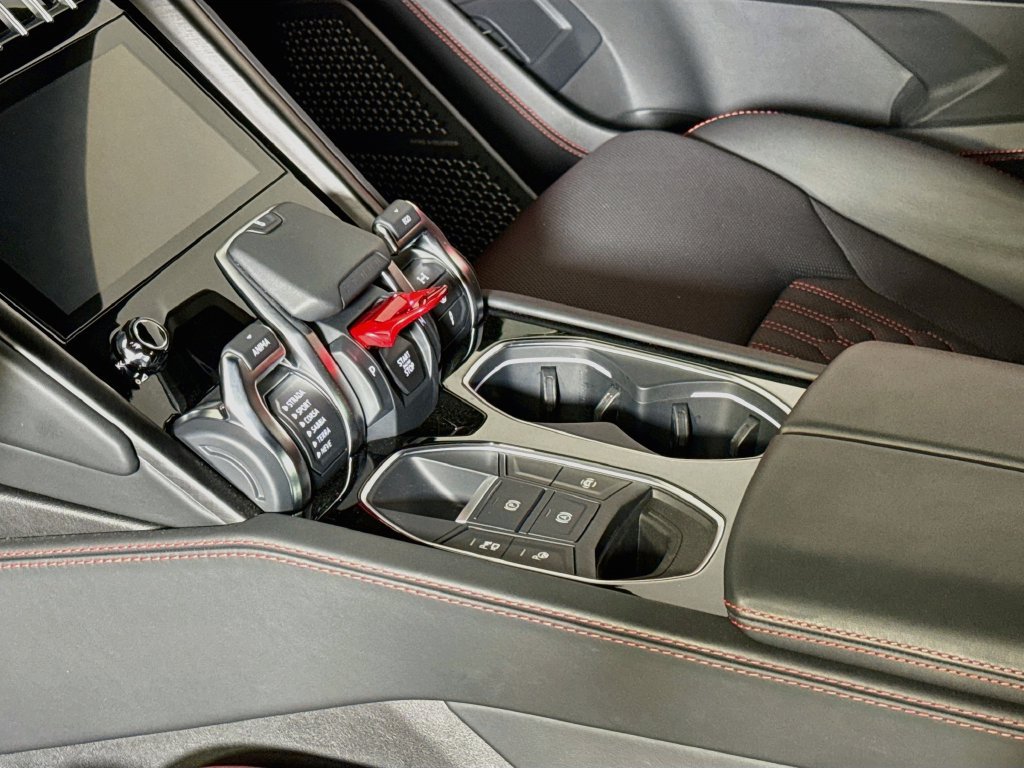 Used 2024 Lamborghini Urus S AWD/4WD image 21